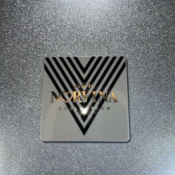 ABH Norvina Palette Mini Vol. 1 - Picture 4 of 4